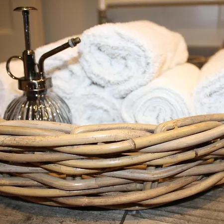 D'hotes Les Magnolias Bed & Breakfast Pontpierre