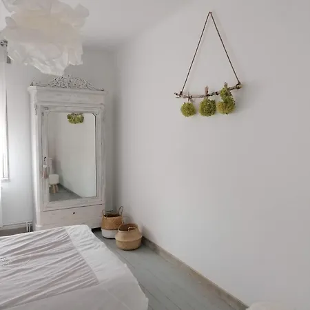 D'hotes Les Magnolias Отель типа 