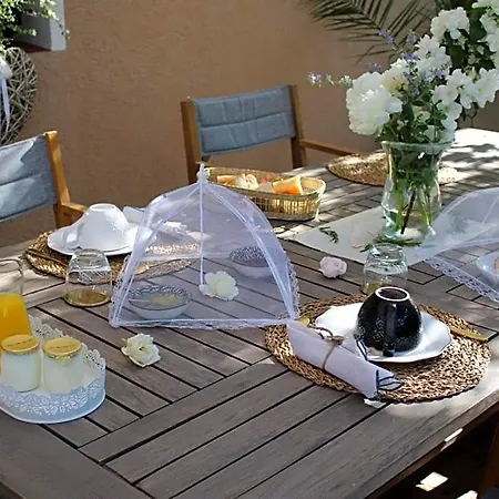 D'hotes Les Magnolias Отель типа 