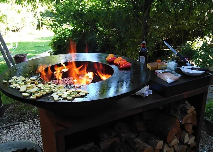 D'hotes Les Magnolias Bed & Breakfast 3*