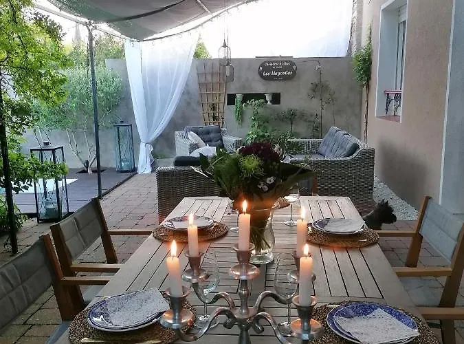 D'hotes Les Magnolias Bed & Breakfast 3*