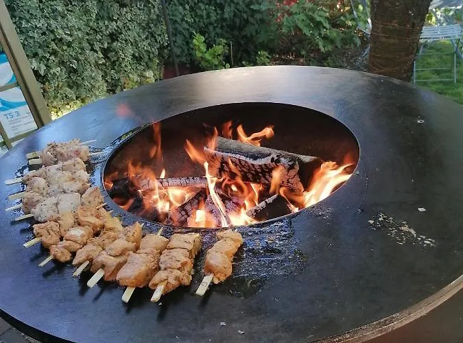 D'hotes Les Magnolias Bed & Breakfast 3*