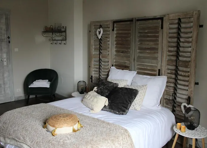 D'hotes Les Magnolias Bed & Breakfast 3*